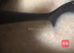 Illustration of how to make millet and meat porridge for baby food supplement 4