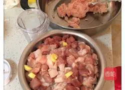 Illustration of how to make local vegetable spring rolls 5