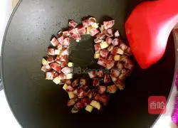 Illustration of Homemade Cantonese Sausage Braised Rice 4