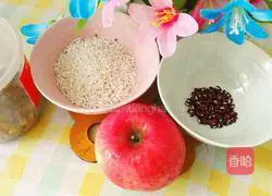 Illustration of how to make red bean, apple and glutinous rice porridge 1