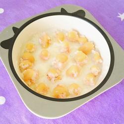 Nutritious rice cereal with shrimp balls (baby food supplement)
