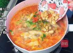 Illustration of how to make rice noodles with sour soup and minced meat 6