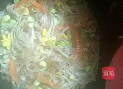 Illustration of how to make fried rice noodles 5