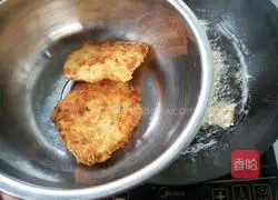 Chicken Steak Burger Recipe Illustration 18