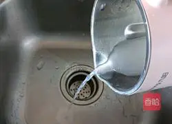 Illustration of how to make rice carrot porridge 6