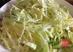 Illustration of how to make fried steamed buns in old Beijing 2