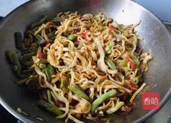 Illustration of how to make mutton braised noodles 13