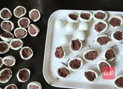 Illustration of how to make red bean Lantern Festival 2