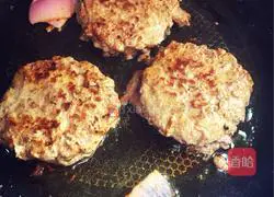 Double-layer beef burger Illustration of how to do it 6