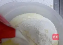 Illustration of making multigrain Xiaofa Cake 6