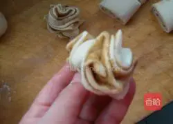 Illustration of how to make sesame rolls 7