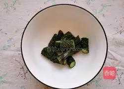 Illustration of how to make kimchi and sesame rice noodles 3