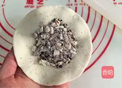 Illustration of how to make brown sugar small pot helmet 7