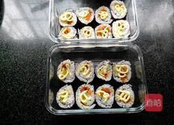 Illustration of how to make seaweed rice balls 4