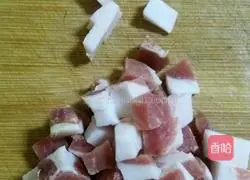 Illustration of how to make ham and potato braised rice 1