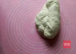 Pepper and salt Illustration of how to make small flower rolls 3