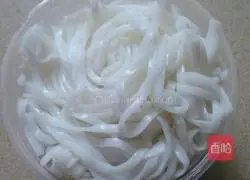 Pork liver, lettuce and rice noodles soup Illustration of how to do it 1