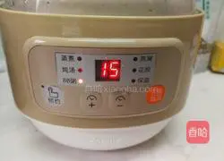 Illustration of how to make three-color quinoa, millet and red date porridge 5