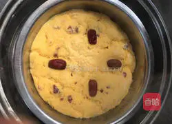 Illustration of how to make pumpkin hair cake 7