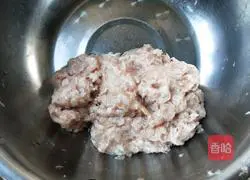 Illustration of how to make small pot Yunnan Cross-Bridge Rice Noodles 2