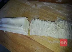  Illustration of how to make braised beans and noodles 1