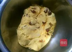 Milk-flavored red date steamed bun recipe 6