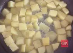 Illustration of how to make braised buckwheat potato rice 8