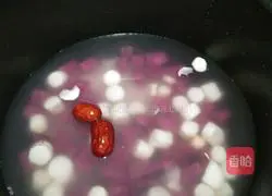 Illustration of how to make purple sweet potato, yam and red date porridge 4