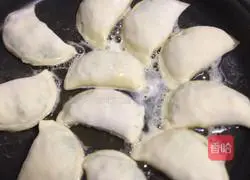 Leek Box Recipe Illustration 11