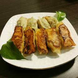 Pork and cabbage pot stickers