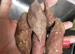 Illustration of how to make sweet potato porridge 1