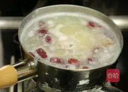 Illustration of how to nourish the spleen and moisten the lungs porridge 5