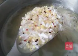 Illustration of three-color quinoa porridge 6