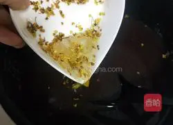 Osmanthus purple rice porridge recipe illustration 9