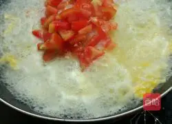 Illustration of how to make breakfast rice noodles 4