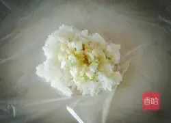 Illustration of how to make Korean rice balls 3