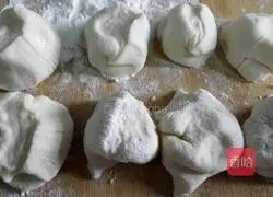 Illustration of how to make egg and leek box 6