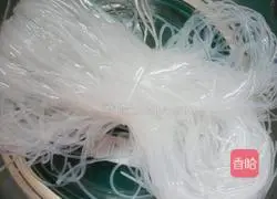 Illustration of how to make vermicelli steamed with chopped pepper and shiitake mushroom box 2