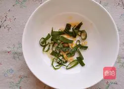 Illustration of how to make kimchi and sesame rice noodles 5