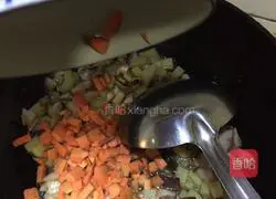 Illustration of how to make potato baked rice 7