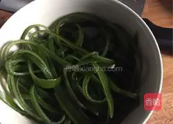 Illustration of how to make spicy rice noodles 5