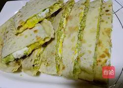 Illustration of how to make egg vegetarian boxes 10