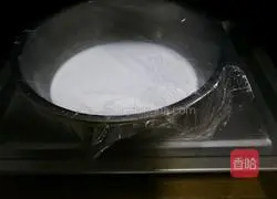Illustration of how to make Lunjiao cake 10