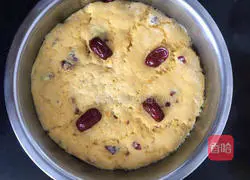 Illustration of how to make pumpkin hair cake 6