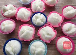 Illustration of how to make the smiling rice cake 8