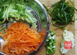 Illustration of how to make fried rice with fried sauce 2