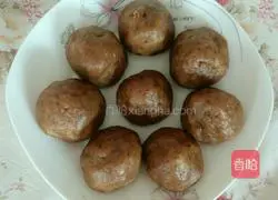 Illustration of how to make brown sugar wowotou 8