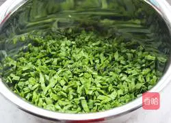 Illustration of how to make leek boxes 8