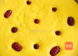 Illustration of how to make red date and pumpkin hair cake 8