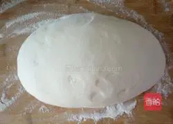 Illustration of how to make steamed buns and rolls 12